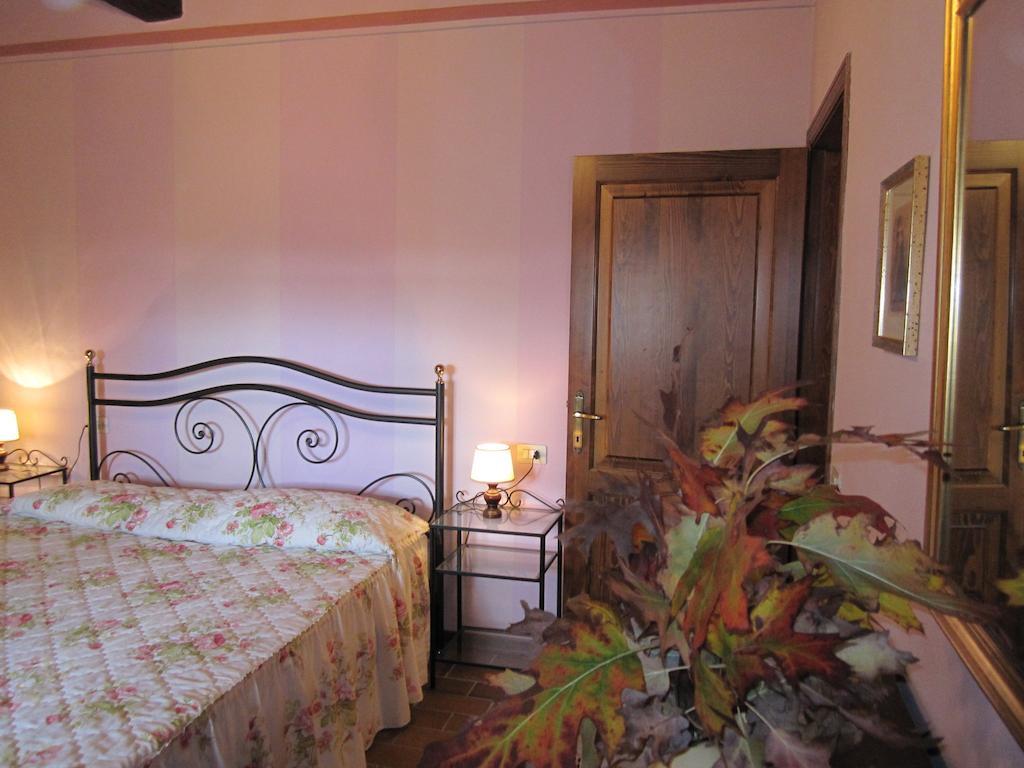 Gasthaus Gli Archi E La Quiete Cortona Zimmer foto